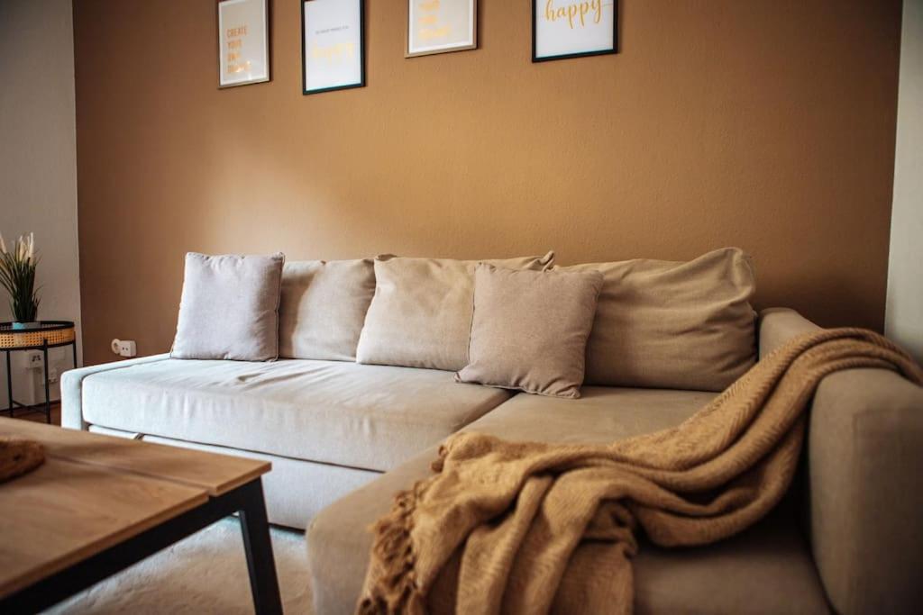 Central-Living Brown - Wifi - Netflix - 5 Pers Essen Dış mekan fotoğraf