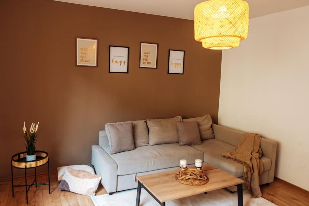 Central-Living Brown - Wifi - Netflix - 5 Pers Essen Dış mekan fotoğraf
